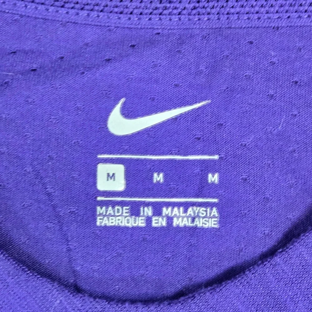 Nike Mens Medium Purple Dri-FIT V-Neck Long Sleeve Training Shirt